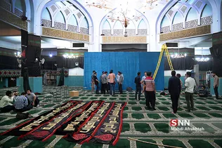 سیاه پوش کردن مسجد دانشگاه شریف