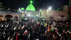 حماسه همدلی در شهرکرد؛ حمایت پرشور مردم از رزمندگان اسلام + فیلم