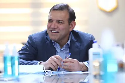 عزیزی&zwnj;خادم: داوران ما باید VAR را آموزش ببینند و گرنه حذف می&zwnj;شوند/ اسکوچیچ کارش را با قدرت ادامه می&zwnj;دهد