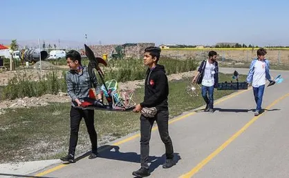 نخستین جشنواره ملی پرواز آزاد ایران برگزار شد / رونق صنعت هوافضا با کمک دانش&zwnj;آموزان