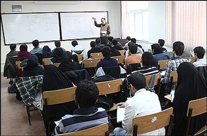 قلع&zwnj;وقمع اساتید انقلابی در دانشگاه علوم&zwnj;پزشکی کرمان/ چرا اخراج می&zwnj;کنید؟