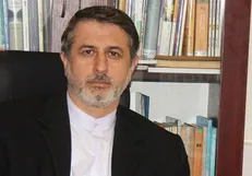 با حیثیت نظام بازی نکنیم!