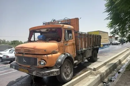 مصدومیت ۲ نفر در اثر تصادف در بزرگراه آزادگان