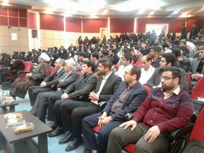 نقش دانشجویان در اقتصاد مقاومتی بی&zwnj;بدیل است/ دانشجویان برای کارآفرینی پس از تحصیل تیم&zwnj;سازی کنند