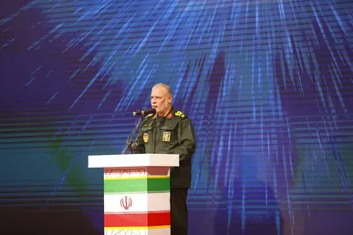 قدرت ما در نبردها به توسل و معنویت است نه تجهیزات