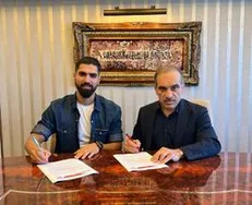 هافبک پرسپولیس به تراکتور پیوست
