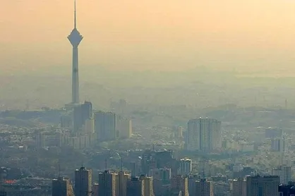 هوای تهران در مرز آلودگی است