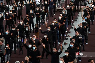 مراسم خیمه سوزان عاشورا در میدان امام حسین (ع)