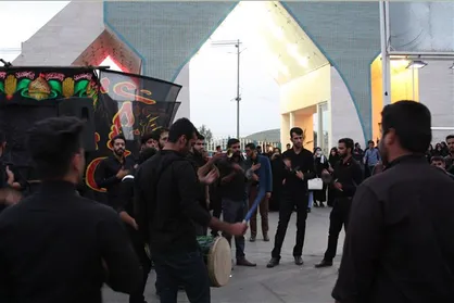 عزاداری ماه محرم؛ جلوه&zwnj;ای از وحدت شیعه و سنی در سیستان و بلوچستان/ دانشجویان موکب&zwnj;دار عزاداران حسینی می&zwnj;شوند