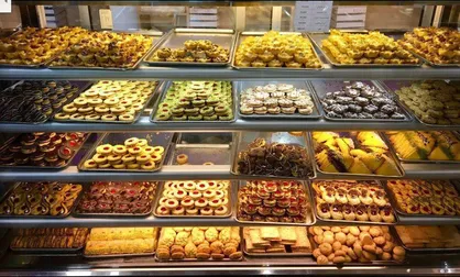 قیمت عرضه انواع شیرینی شب عید