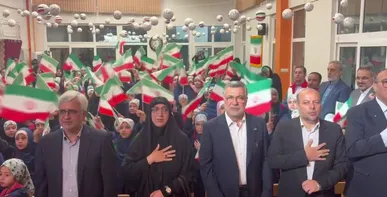 آیین بازگشایی مدارس با حضور وزیر بهداشت در دبستان مفید + فیلم