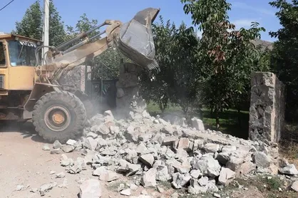قلع و قمع ۱۲۴ موردسازه غیرمجاز در اراضی کشاورزی البرز