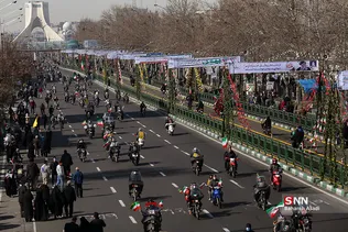 راهپیمایی یوم الله ۲۲ بهمن در تهران (3)