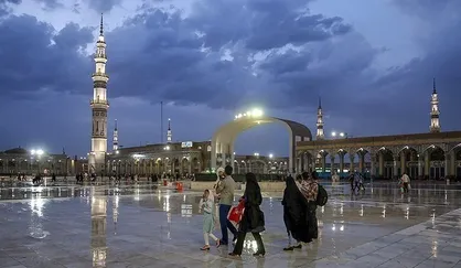 حال و هوای مسجد جمکران در میلاد منجی عالم بشریت