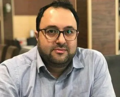 نصیری: خصوصی&zwnj;سازی با عرضه ۱۰ درصدی سهام بازی با الفاظ است / اهداف سهام عدالت محقق نشد