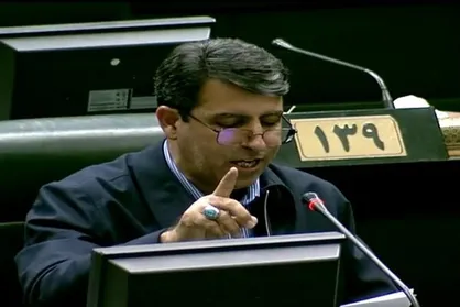 شیخی&zwnj;زاده خطاب به رئیس اتاق اصناف کشاورزی مازندران: تو غلط می&zwnj;کنی که فکر کردی می&zwnj;توانی با تهدید و نمایش قدرت بازار را گروگان بگیری! + فیلم