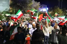 سمنانی‌ها در یکصد و هشتادمین شب اقتدار شعار یا « رسول‌الله مدد»  سردادند + فیلم