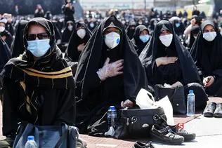 عزاداری ظهر عاشورا در میدان امام حسین (ع)