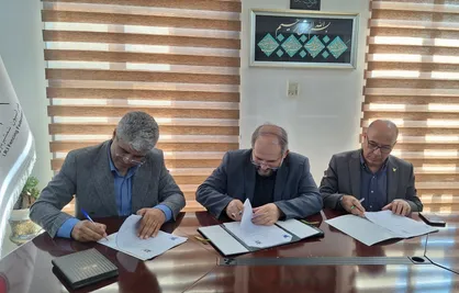 تفاهم&zwnj;نامه همکاری فدراسیون شمشیربازی و دانشگاه آزاد اسلامی امضا شد