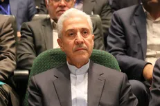 ۱۹۶ مرکز رشد حاصل پژوهش در کشور است/ خانواده‌ها باید نگاه اقتصادی به بعضی از رشته‌ها را کم کنند