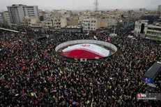 حضور حماسی مردم در تاریخی‌ترین روز جهانی قدس/ موشک و انفجار هم جلودار ملت ایران نشد+فیلم