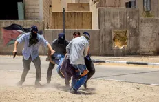 این بخشی از یک فیلم سینمایی نیست؛ لحظه ترور وحشیانه جوانان فلسطینی بدست یگان مستعربین ارتش رژیم صهیونیستی است