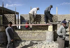 اعطای ۳۴ قطعه زمین به خسارت دیدگان سیل در کلات / تنها ۹۰ واحد از ۶۳۰ واحد خسارت دیده قوچان وام گرفته‌اند