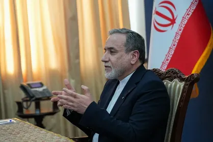 ما هیچ محدودیتی برای دفاع از خودمان نداریم / زمانی که متجاوز متوقف شود ما هم دفاع را متوقف می&zwnj;کنیم