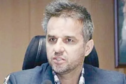 گلپور: داروخانه&zwnj;ها عرضه ماسک با نرخ مصوب را در سامانه جامع تجارت ثبت کنند