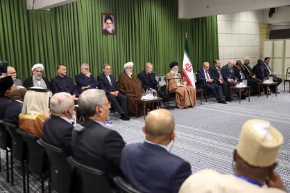 شرکت&zwnj;کنندگان در کنفرانس اتحادیه بین المجالس با رهبر انقلاب دیدار کردند