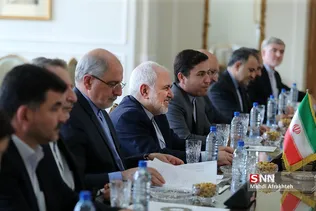 دیدار ظریف و هیأت بلندپایه اقتصادی نیکاراگوئه
