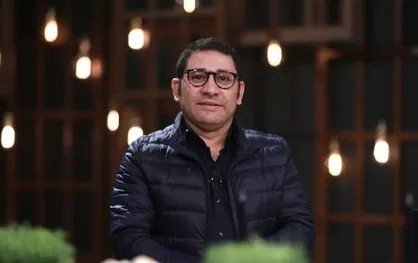 سروش جمشیدی: زیرآبم در &laquo;دورهمی&raquo; خورد! / مردم فکر می&zwnj;کنند من خود قیمتم