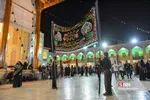 عزاداری شب چهارم محرم در حرم حضرت شاهچراغ(ع) شیراز با حضور عاشقان و دلدادگان اباعبدالله الحسین(ع) برگزار شد.