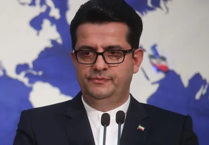 سخنگوی وزارت خارجه: &lrm;پومپئو خود را از تفکرات قرن هجدهمی رها کند