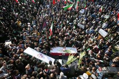 وداع دانشجویان دانشگاه فردوسی مشهد با پیکر ۲ دانشجوی شهید حافظ امنیت