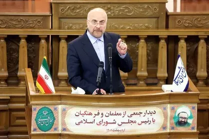 خط مقدم آموزش و پرورش معلم و مدرسه است/ در جبهه&zwnj;ها نیز همه امکانات برای خط مقدم بود