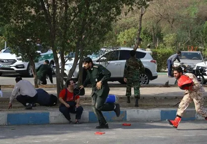 پای قصاص خون شهیدان حادثه تروریستی اهواز ایستاده&zwnj;ایم/ فشنگ&zwnj;های دیروز از قنداقه&zwnj; دلار&zwnj;های ارتجاع منطقه شلیک شدند