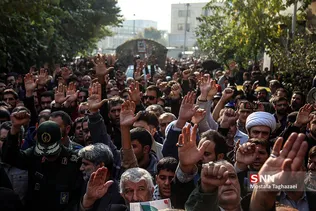 مراسم تشییع بسیجی شهید «محمد مهدی رضوان»
