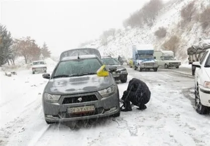 تردد در محورهای کوهستانی زنجان فقط با زنجیرچرخ امکان&zwnj;پذیر است