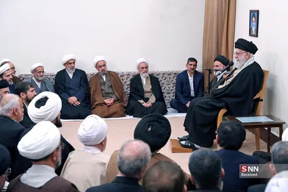 دیدار دست&zwnj;اندرکاران برگزاری همایش بین&zwnj;المللی تفسیر تسنیم با رهبر انقلاب اسلامی