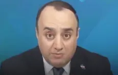 پاک شو اول و سپس دیده بر آن پاک انداز...