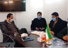 حضور نیک روش در دانشگاه علوم پزشکی تهران / اهدای انگشتر دفتر رهبری به مسئول بسیج دانشجویی