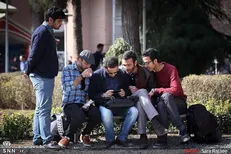 پیام رسان داخلی یا خارجی؟!