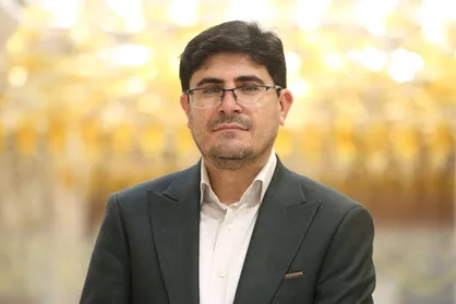 نشان هم&zwnj;خوان؛ نماد پاسداشت و تمرکز بر کتابخانه عمومی