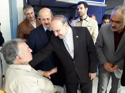 بازدید سلطانی&zwnj;فر از آسایشگاه معلولان کهریزک