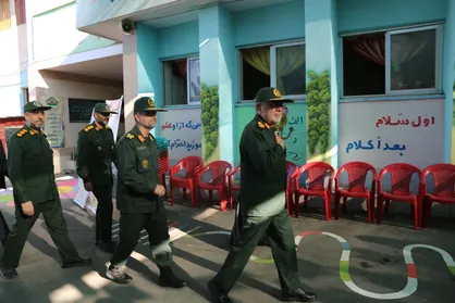 طنین زنگ مهر در دبستان شهید آتوت با حضور معاون هماهنگ&zwnj;کننده نیروی زمینی سپاه + تصاویر