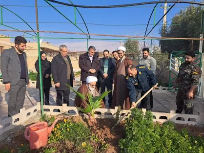 طرح ملی مردمی &laquo;کاشت یک میلیارد درخت&raquo; در استان سمنان ادامه دارد