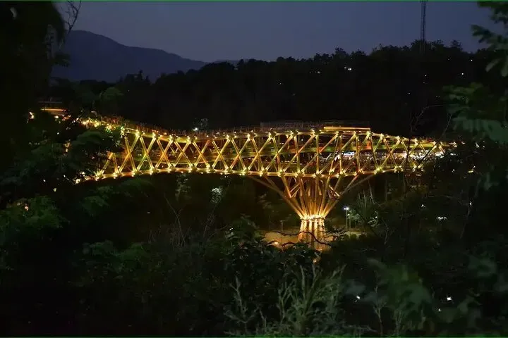 پل طبیعت طلایی می‌شود