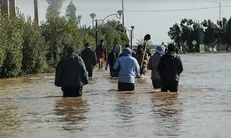 دانشگاه آزاد کهگیلویه و بویراحمد ۱۲۰ میلیون تومان به سیل‌زدگان لرستان اهدا کرد