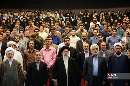 آستان قدس آماده مشارکت در ساخت خوابگاه دانشجویی است؛ زمین از ما ساخت از دانشگاه/ ۲ هزار و ۵۰۰ شغل ایجاد کردیم